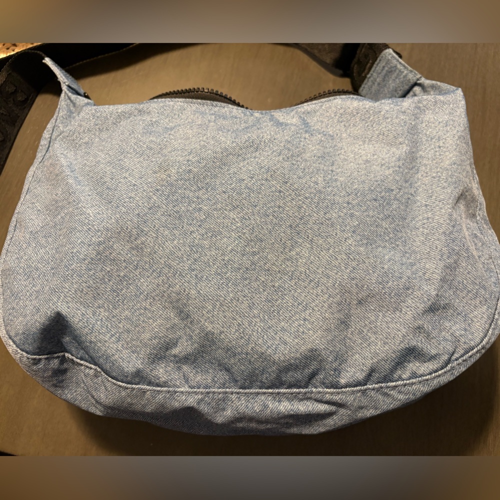BAGGU medium nylon crescent in digital denim